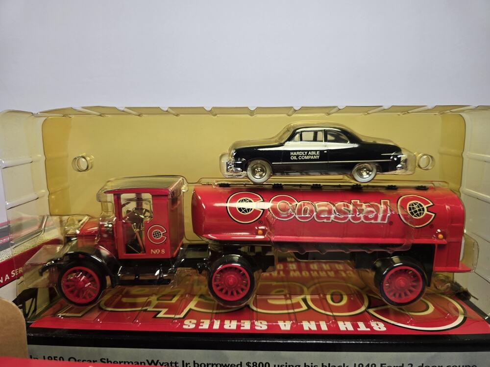 Coastal Ertl Vehicles 3-7 Series Lot of 6 Dodge, Ford & Kenworth Banks w/Box